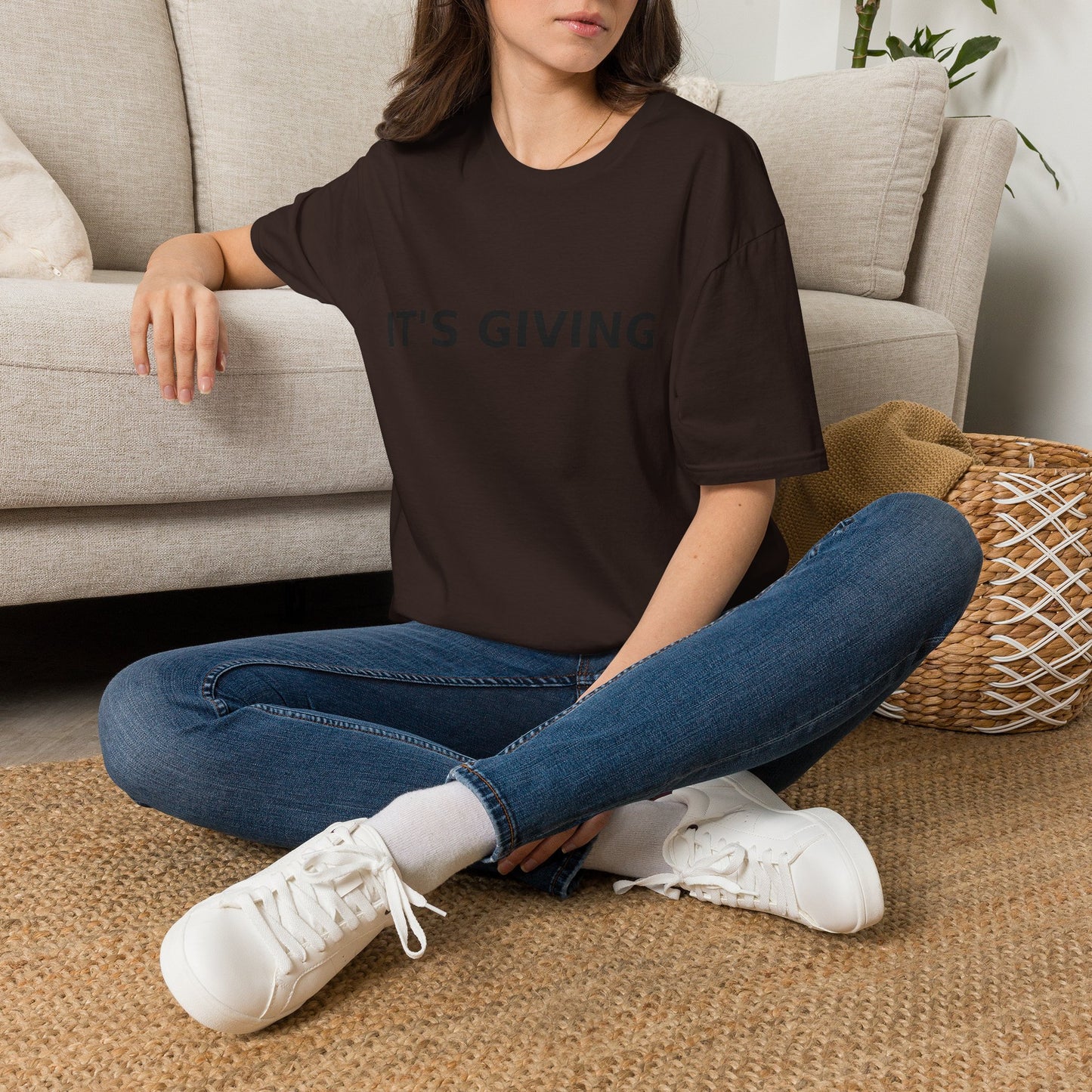 It's Giving T-Shirt